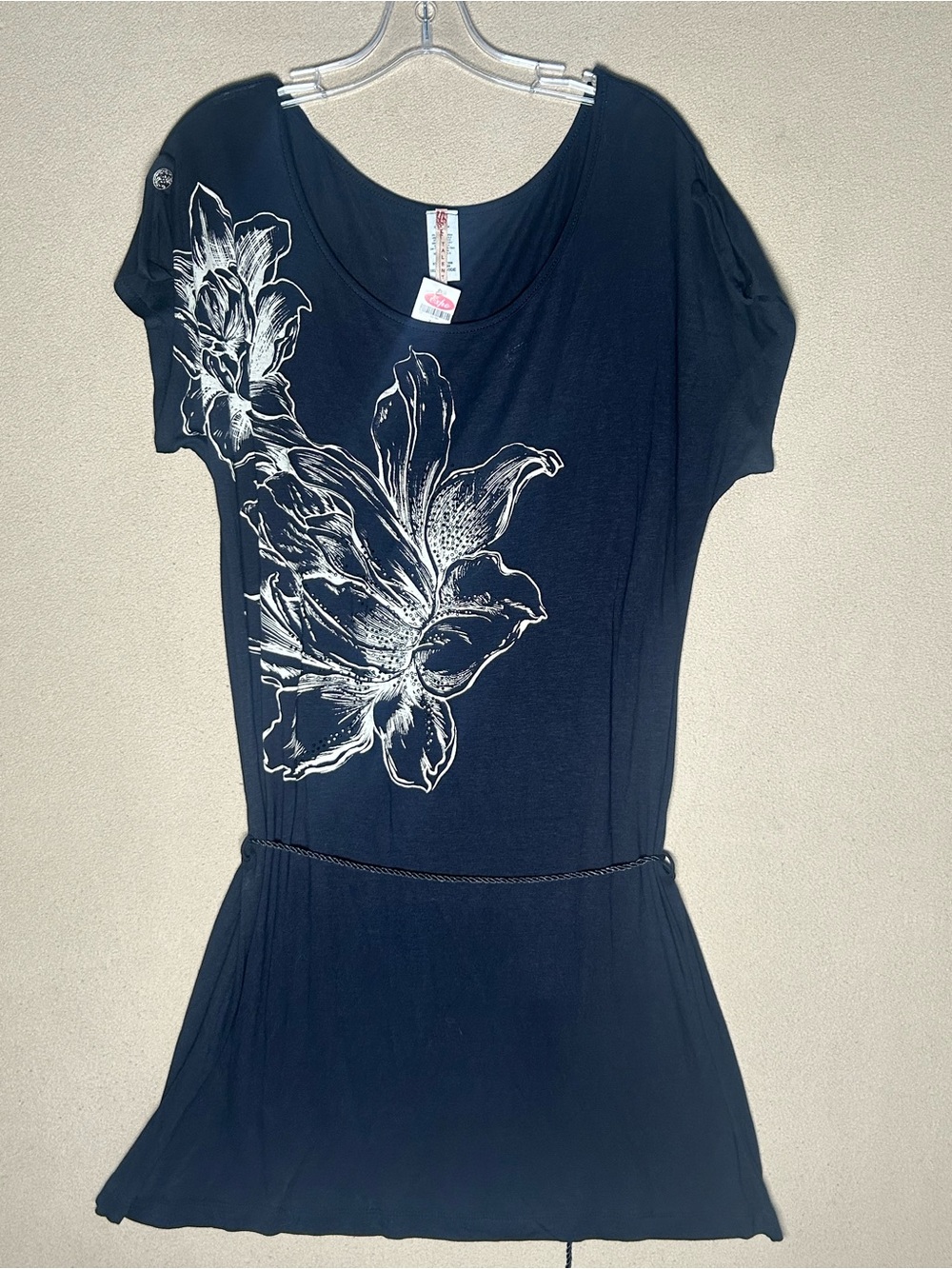 Plus size Tunic or tshirt dress Scoop-Neck with studded flower Lower Tie Waist